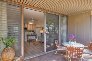 Hale Kai 110 · HKI 110 1BD Condo w Oceanviews and Oceanfront Poo - 2