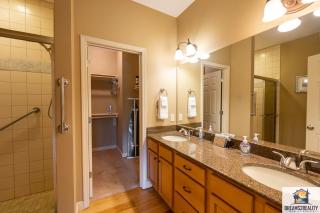 4BR Walk-in - Foosball Table - Fire Pit - FREE TICKETS INCLUDED - DV166 - 5