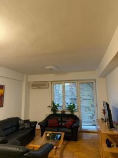 Cozy Base Apartment - 3