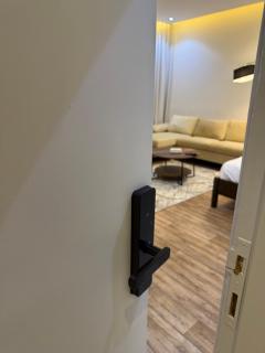 ستديو هادئ راقي - 8