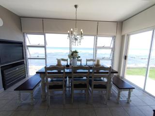 Beachfront Family Luxury Rental - 5