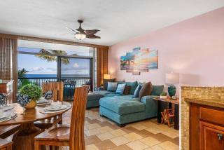 Hale Mahina A202 · HM A202 OceanFront Condo on Sandy Beach w Poo - 4