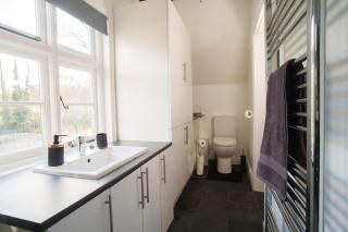 Stunning Countryside Retreat & Getaway! - 8