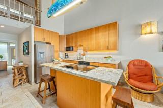 Kulakane 310 · KK 310 Updated BeachFront 2BD w AC Pool - 2