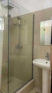 Serene Lakeside Retreat at Lakowe Lakes Golf Estate - 4