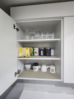 Stylish furnished 2bedroom suite near YYC Airport - 3