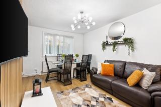 Comfy 3Bedroom Manchester Getaway - 4
