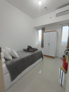 Pakuwon Mall Orchard Tanglin Anderson Tower WIFI Netflix by AquHome - 4