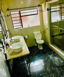 QHAWEKAZI GUEST HOUSe - 2