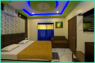NEAR SEA BEACH - Hotel Budget RP Near Sea Beach -Free Wifi And Rooms Services Facilities - Fully Air Conditioning Budget Rooms - Pleasant Location - Best Budget Hotel In Puri - 4