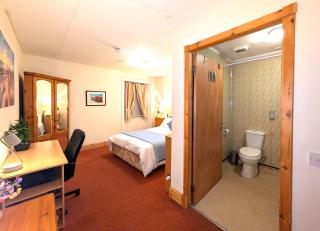 Hollybank - ensuite room & use of large shared kitchen - 4
