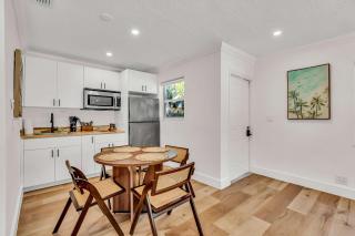 Beautiful 2 BR Apartment - Bright and Spacious - 2