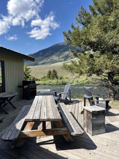 Quaint Vacation Rental with Madison River Views near Yellowstone in Southwest Montana - 9