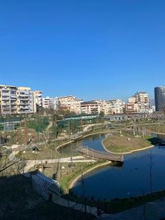 Cozy Apartment with Lake View - 2