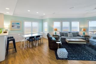 Claire's Rendezvous - 4