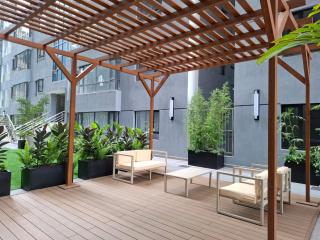 Cozy Luxury - 2BR-Pool-Gym - Shops - 1