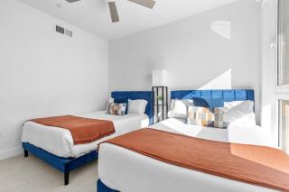 Amethyst Sky Loft - Elevated Two-Story Waterfront - 6