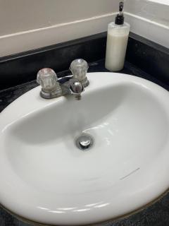 Central Downtown Kitchener Stay - 7