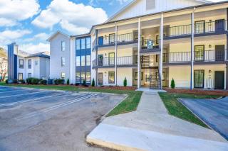 Shug's Station In Auburn - 7