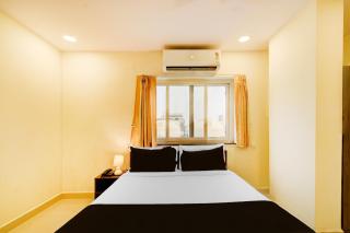 Super Townhouse De Alphabet Hotel - Gandimaissamma - 1