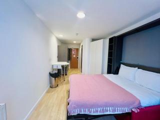 Stuhomes - Arundel House - 5