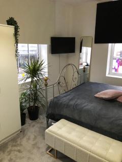 Cozy Studio Spot Croydon Centre - 5