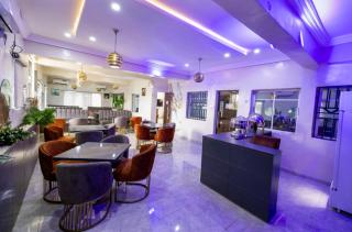 Blueline Apartments & Suites - 7