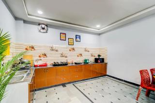 Hotel O BSR RoyalStay Super Luxury Hotel Rooms - 7