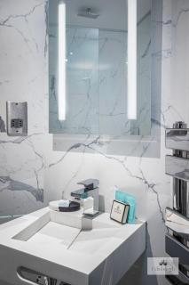 2Bedroom apartment by the castle - 3