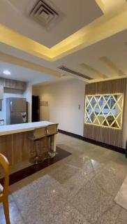 Beautiful Two Bedrooms Apartment Downtown Dubai - 2