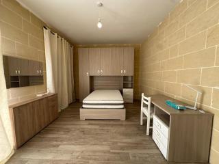 Spacious Bright Apt With billiard Table and Terrace - 4