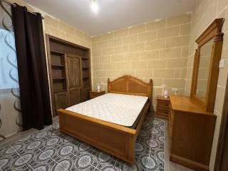 Spacious Bright Apt With billiard Table and Terrace - 2