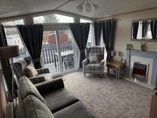 Freedom Lodge-Aviemore with FREE Starlink Superfast broadband 150mbps - All bedding and towels included - Pet Free - 9