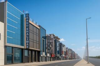 Hotel Grand Shalimar - 1