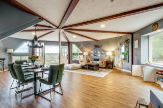 Near Hiking Trails! Luxe Family Home in Lakeside - 7