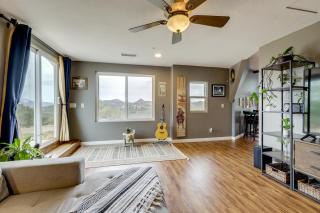 Near Hiking Trails! Luxe Family Home in Lakeside - 3