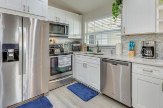 Golf, Boat & Beach-Hop: Quiet Port Charlotte Home - 6