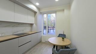 Large terrace, 1 bedroom and living apartment - 3