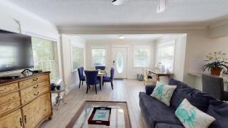 Lazy Days - 1 block to the Beach Private Pool - 3