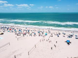 Duplex Both Units Near Ami Patio Tv - 4