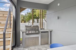 4 Bed 3 Bath, Pool Table, Heated Pool, Walk2beach - 5