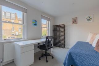 Impeccably Designed 5BD Family Home in West London - 2