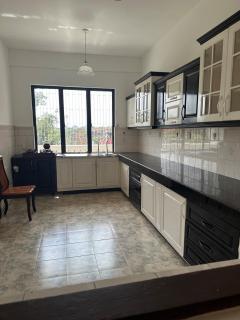 Fully Furnished Home in Colombo! - 6