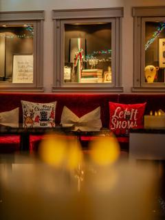 ROESLI Guest House - 4