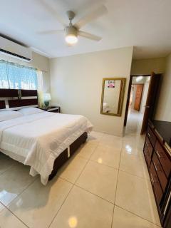 Modern 3BR with private pool near the beach - 7