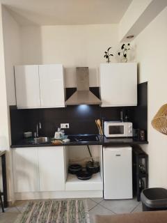 Charmant appart avec balcon donnant sur place de la mairie - 4