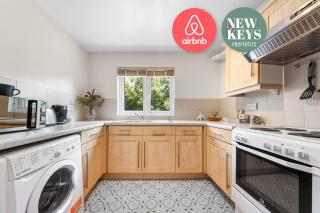 The Singing Canary | Tourist | Vacation - 3