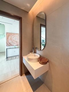 Nasma Luxury stays- Lavish Townhouse near the beach in Al Danah Bay - 8