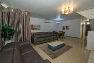 Entire 3-BR Apartment in Victoria Island, Lagos - 5