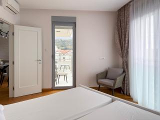 Seaview Apartment - 1